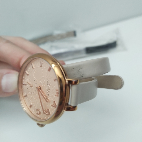 Marc Jacobs Watch - Picture 4 of 5
